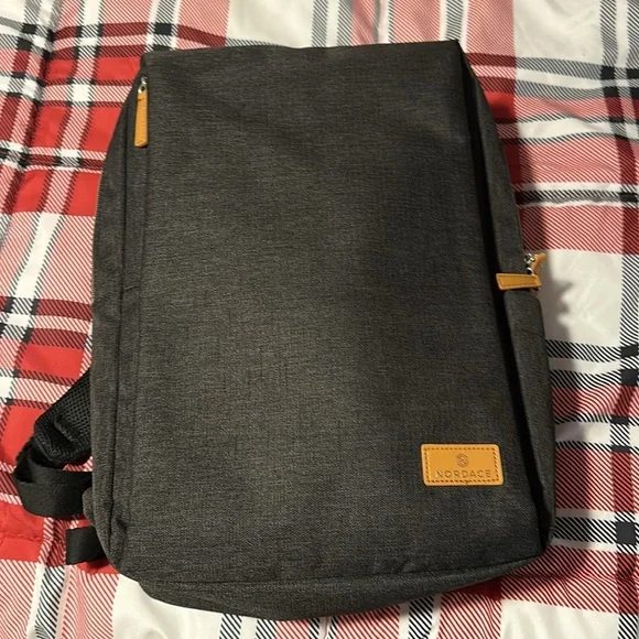 Nordace travel backpack - Picture 2 of 13